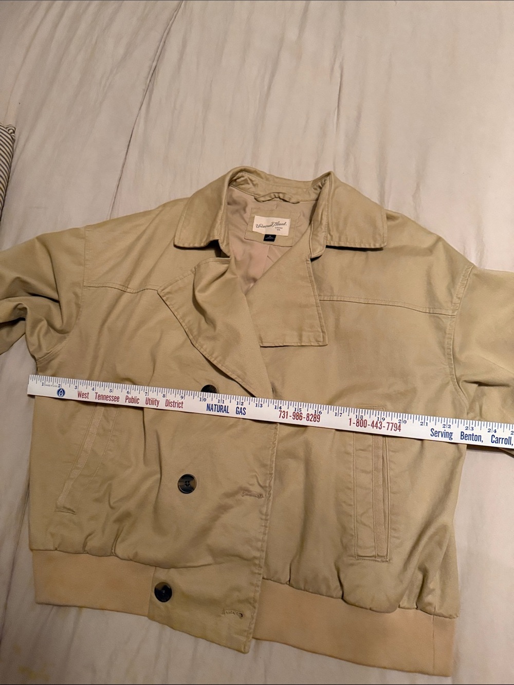 Universal Thread Cropped Double-Breasted Beige Jacket - Picture 4 of 6